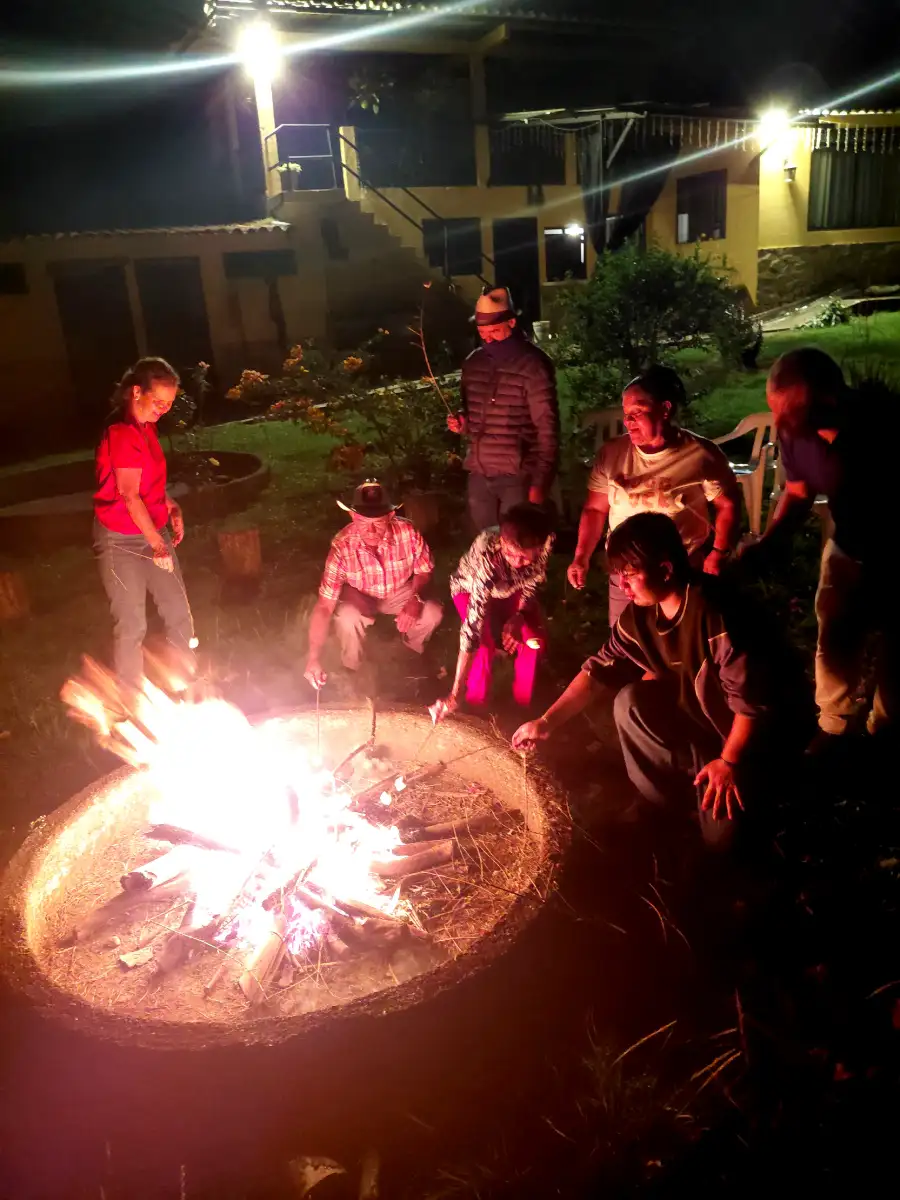 Actividad de convivencia en Armonía Senior.