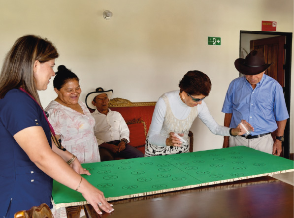 Actividad grupal acompañada en el Centro Día.